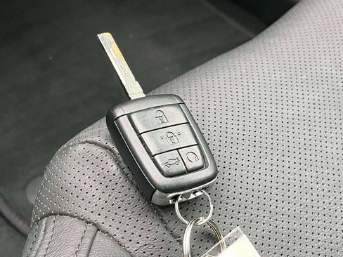 Used 2009 Pontiac G8 w/ Premium Package RWD image 32