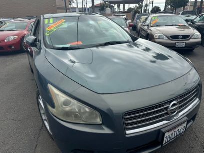 Used 2011 Nissan Maxima 3.5 SV w/ Monitor Pkg