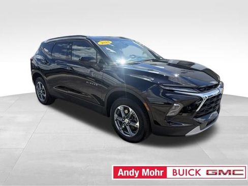 Used 2024 Chevrolet Blazer LT w/ Convenience Package FWD image 2