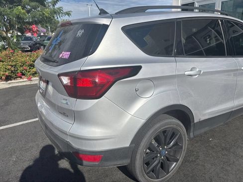 Used 2019 Ford Escape SE AWD/4WD image 6