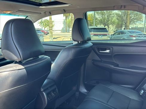 Used 2017 Toyota Camry XLE w/ Moonroof Package FWD image 24
