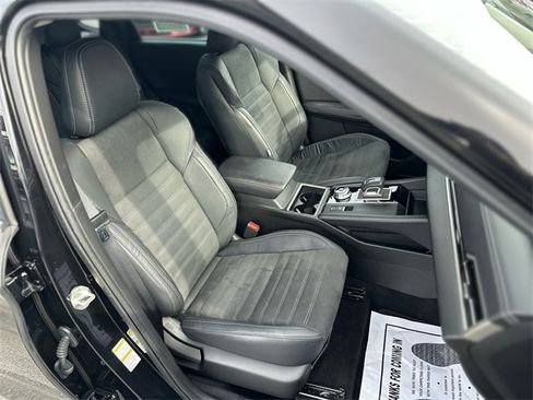 Used 2023 Mitsubishi Outlander SE image 28