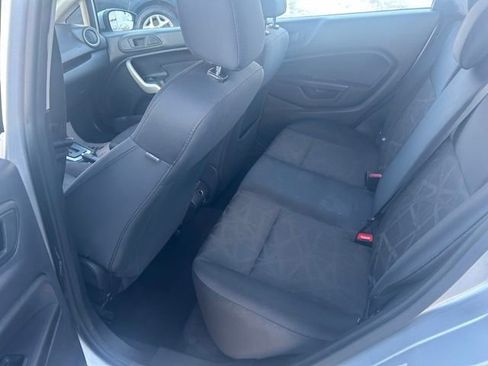 Used 2012 Ford Fiesta SE image 15