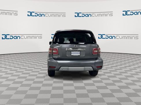 Used 2017 Nissan Armada SV AWD/4WD image 7