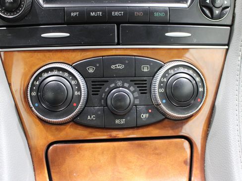 Used 2007 Mercedes-Benz SL 550 image 15