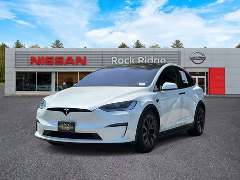 Used 2024 Tesla Model X AWD/4WD image 2