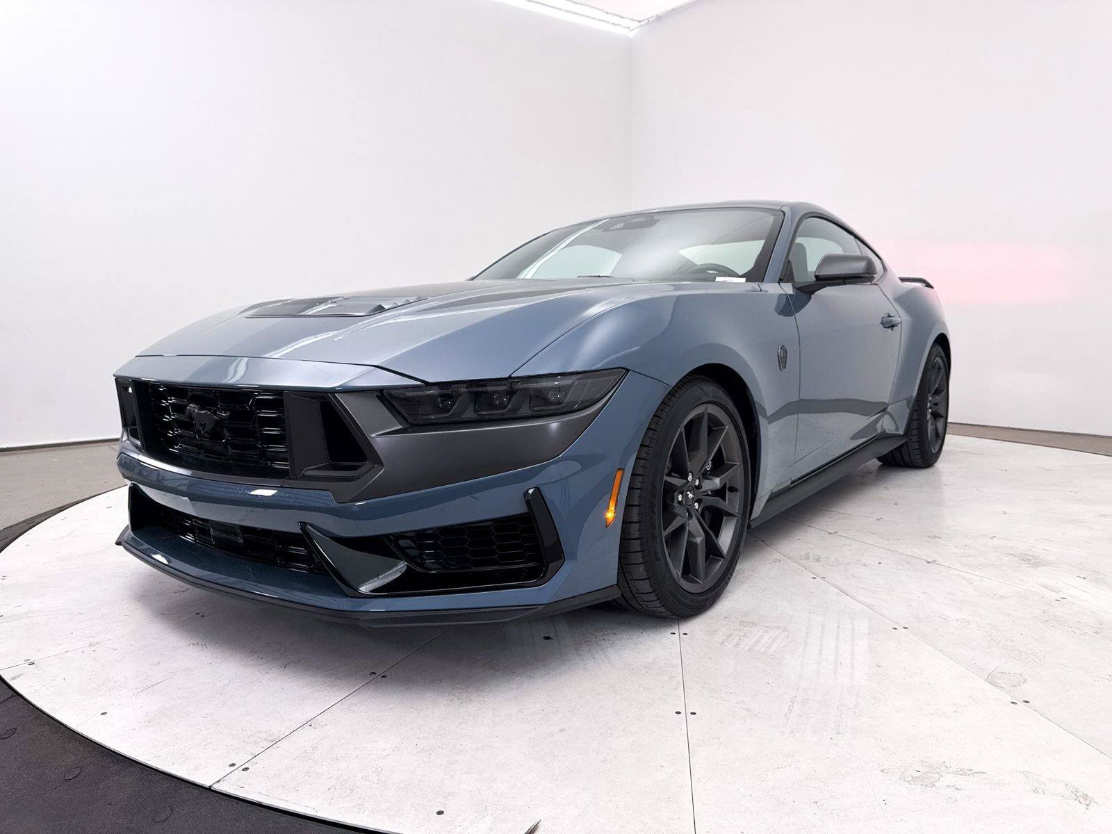 Used 2025 Ford Mustang Dark Horse RWD image 14