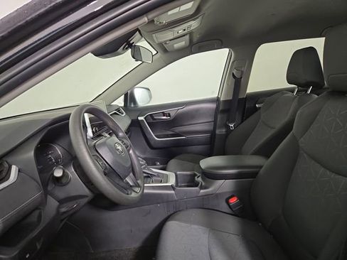 Used 2025 Toyota RAV4 XLE image 12