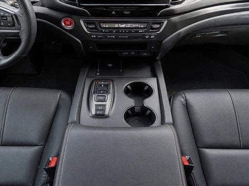 Used 2025 Honda Ridgeline TrailSport image 19