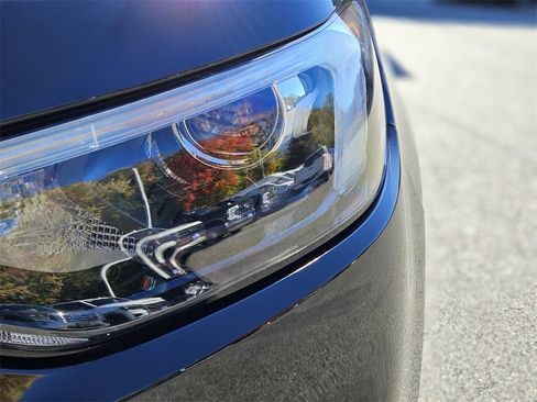 Used 2022 Ford Edge SEL w/ Convenience Package image 10