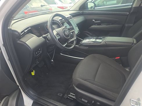 Used 2022 Hyundai Tucson SEL w/ Cargo Package AWD/4WD image 3