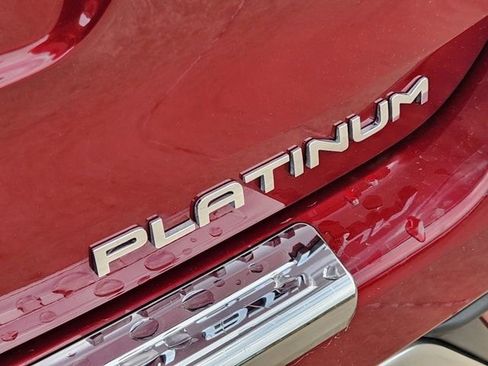 Used 2021 Toyota Highlander Platinum image 10