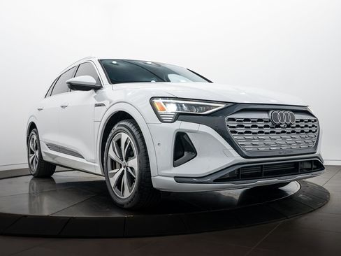 Certified 2024 Audi Q8 e-tron Premium Plus w/ Premium Plus Package AWD/4WD image 1
