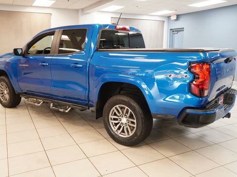 Used 2023 Chevrolet Colorado LT w/ LT Convenience Package II AWD/4WD image 8