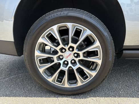 New 2026 GMC Yukon XL Denali w/ Sun & Power Step Package RWD image 22
