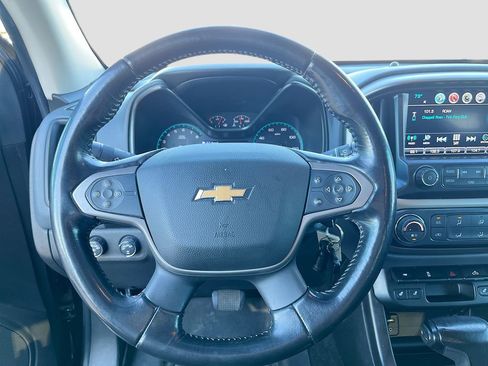 Used 2017 Chevrolet Colorado Z71 image 11