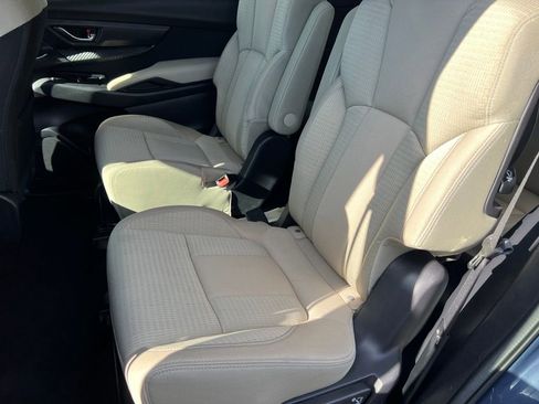 Used 2023 Subaru Ascent Premium w/ Convenience Package image 12