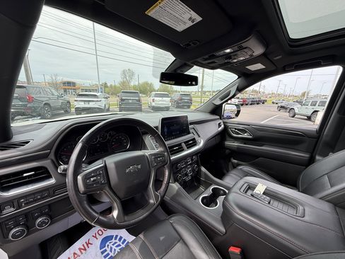 Used 2021 Chevrolet Suburban RST w/ Luxury Package AWD/4WD image 7