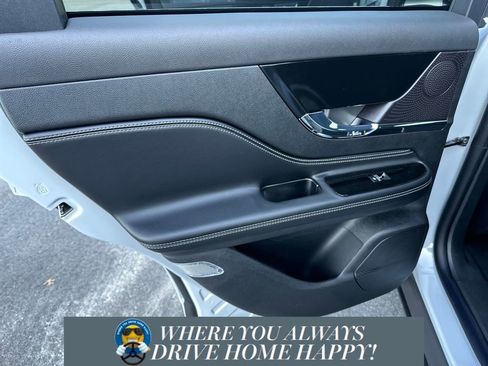 New 2026 Lincoln Corsair Premiere image 26