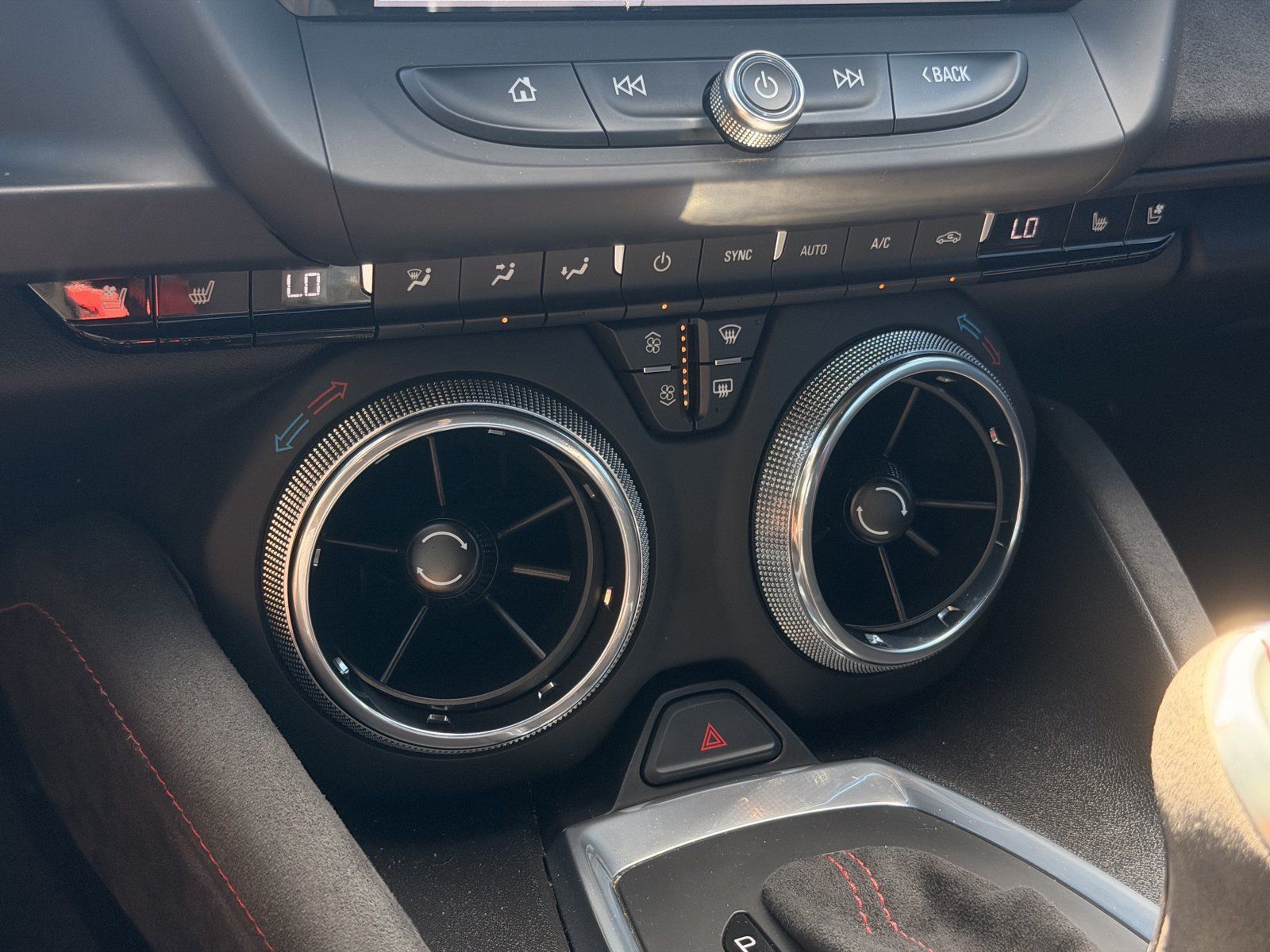 Used 2017 Chevrolet Camaro ZL1 RWD image 28