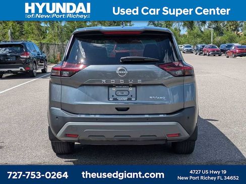 Used 2022 Nissan Rogue SV AWD/4WD image 4