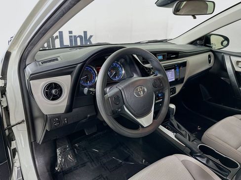Used 2018 Toyota Corolla LE image 7