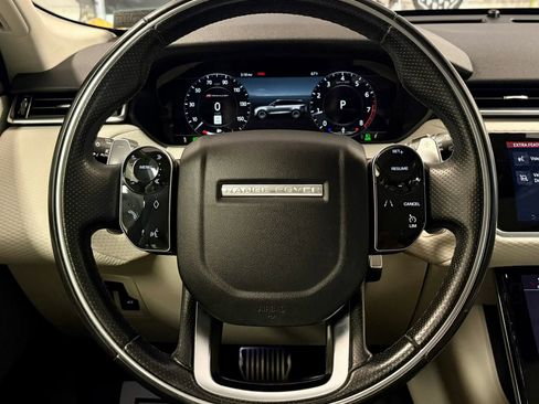 Used 2019 Land Rover Range Rover Velar R-Dynamic SE AWD/4WD image 36