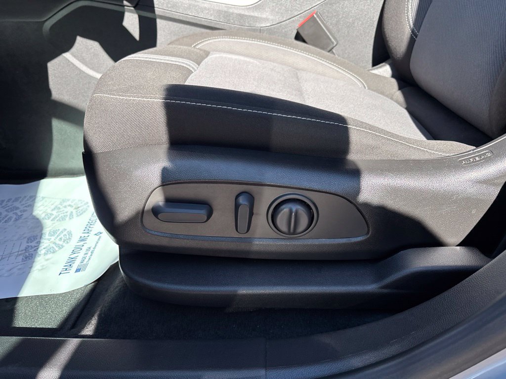 Used 2025 Chevrolet Blazer LT FWD image 35