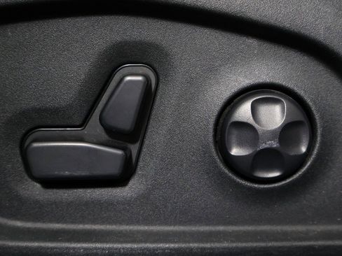 Used 2019 Jeep Compass Limited w/ Safety & Security Group image 25