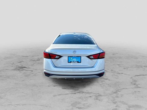 Used 2019 Nissan Altima 2.5 S FWD image 7