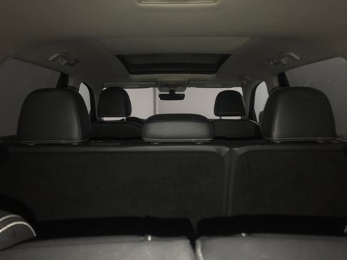 Used 2023 Volkswagen Atlas SE w/ Panoramic Sunroof Package image 25