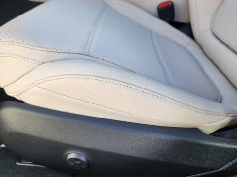 New 2026 Mercedes-Benz C 300 4MATIC Sedan image 9