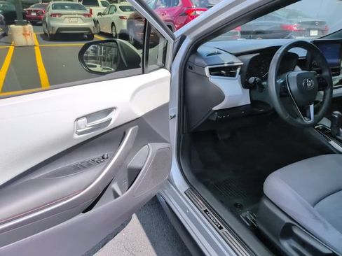 Used 2024 Toyota Corolla SE w/ Convenience Package FWD image 10