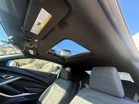 Used 2018 Chevrolet Camaro SS RWD image 15