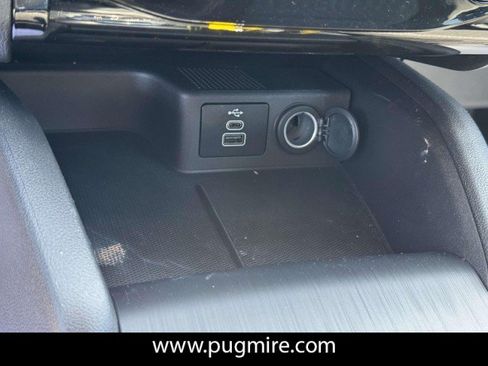 Used 2025 Ford Escape Active w/ Tech Pack #1 FWD image 33