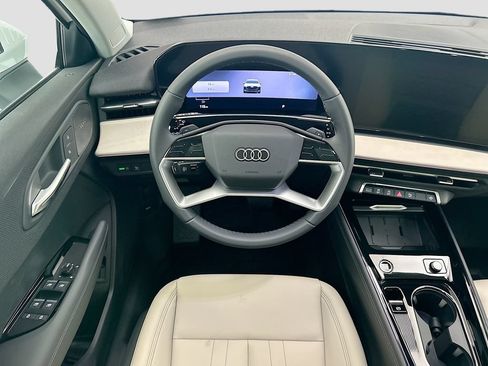 Certified 2026 Audi Q3 quattro 2.0T AWD/4WD image 10