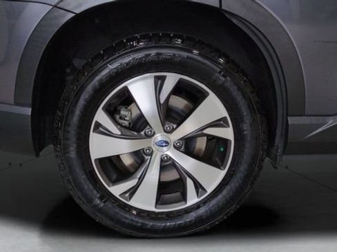 Used 2024 Subaru Ascent Premium w/ Convenience Package AWD/4WD image 25