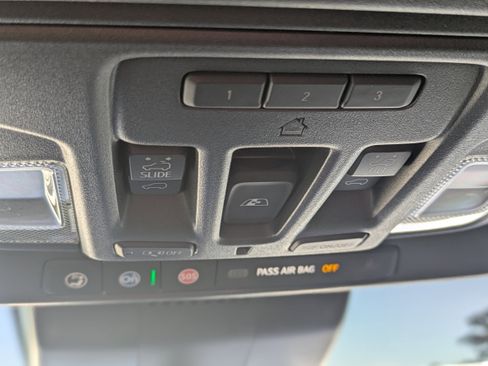 Used 2025 GMC Sierra 1500 AT4 w/ AT4 Premium Package image 29