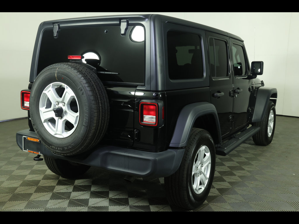Used 2022 Jeep Wrangler Unlimited Sport AWD/4WD image 15