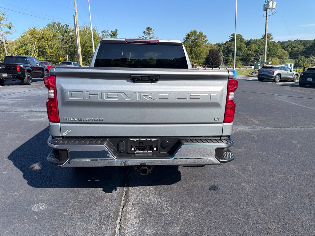 Used 2023 Chevrolet Silverado 1500 LT AWD/4WD image 9