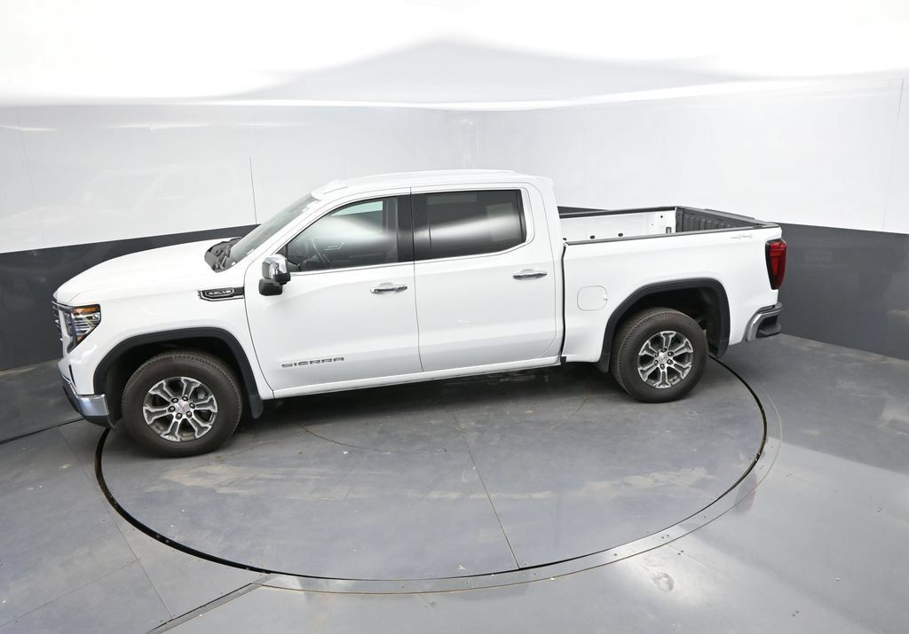 Used 2024 GMC Sierra 1500 SLT AWD/4WD image 29