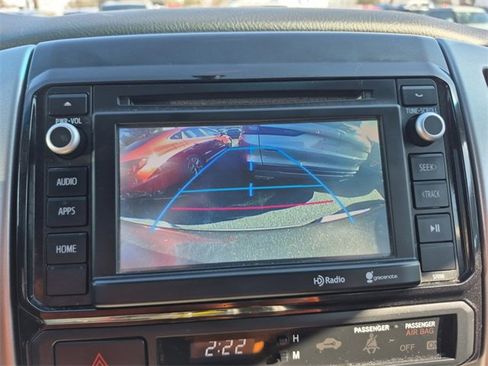 Used 2014 Toyota Tacoma 4x4 Double Cab w/ TRD Off-Road Package image 26