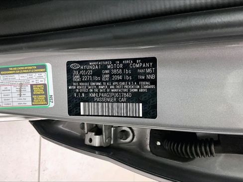 Used 2023 Hyundai Elantra Limited FWD image 34