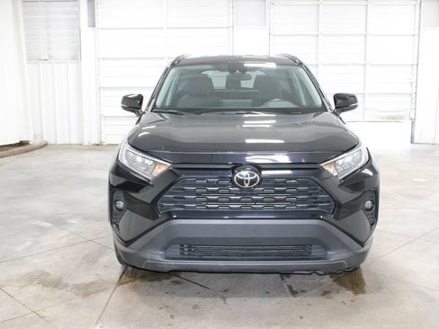 Used 2021 Toyota RAV4 XLE AWD/4WD image 3