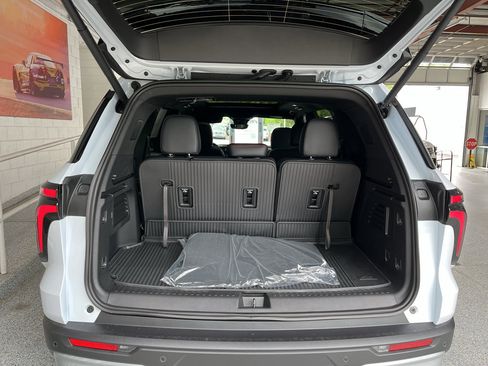 New 2026 Chevrolet Traverse Z71 AWD/4WD image 8
