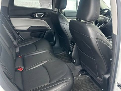 Used 2022 Jeep Compass Limited w/ Sun and Sound Group AWD/4WD image 28