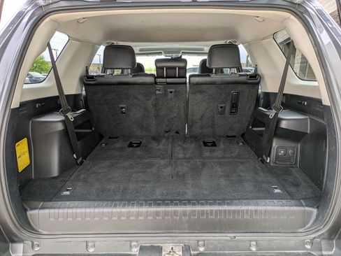 Used 2021 Toyota 4Runner SR5 Premium w/ Moonroof Package AWD/4WD image 32