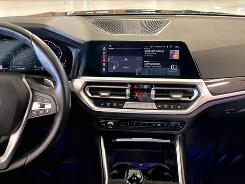 Certified 2022 BMW 330i Sedan w/ Premium Package image 6