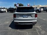 Used 2023 Kia Sorento SX image 4