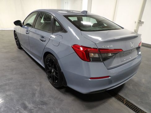 Used 2024 Honda Civic Sport image 6